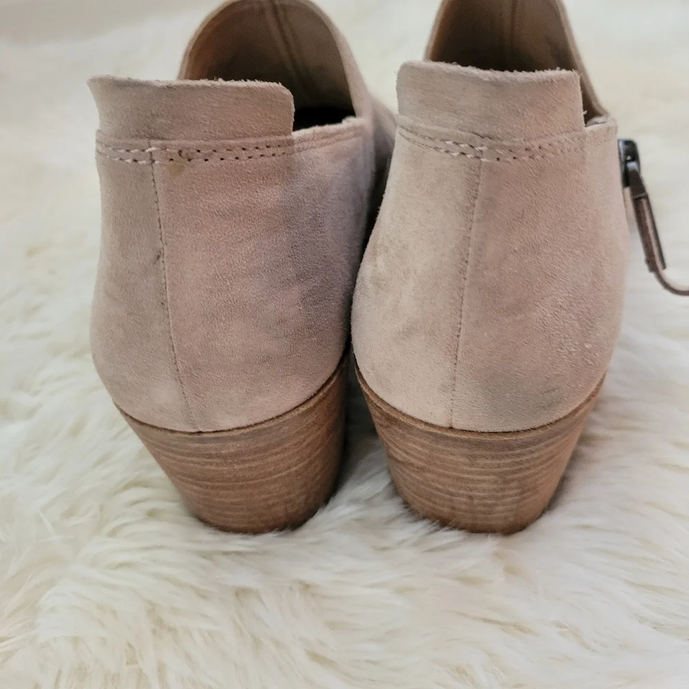 1.State Cutout Ankle Arnet Booties Sand 9